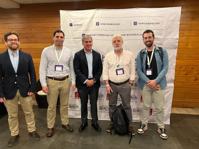 Con estudios sobre ISAV, RAS y aeromonas CIBA estuvo presente en el Congreso Chileno de Microbiología